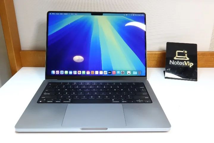 冬*翔様 macbook pro m2 pro 14インチ 16GB 512GB MacBook Pro 14インチ [M2 Proチップ（10コアCPUと16コアGPU