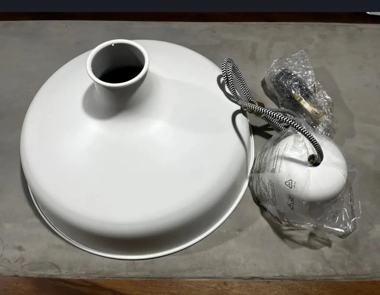 LUMINÁRIA DE TETO IKEA modelo RANARP (branca) - SEM USO - Foto 4