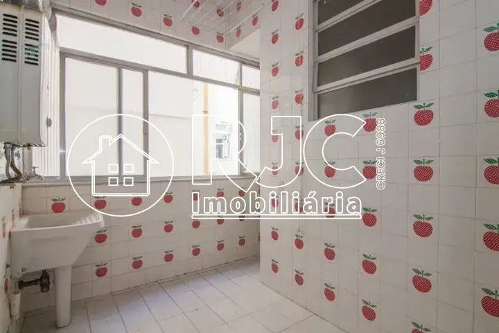 Imóvel para venda possui 135 metros quadrados com 3 quartos em Tijuca - Rio de Janeiro - R - Foto 8