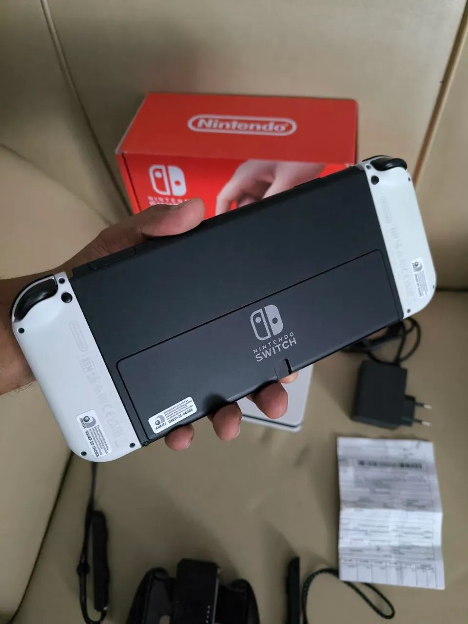 Nintendo Switch OLED completo com nota fiscal desbloqueado 128GB lotado de jogos  - Foto 3