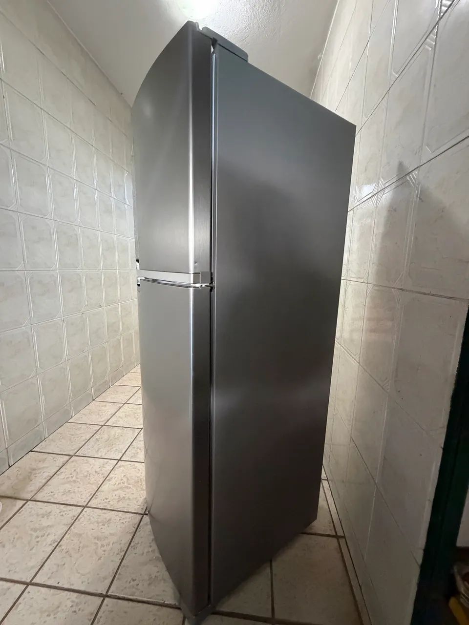 GELADEIRA BRASTEMP FROST FREE 375lts 