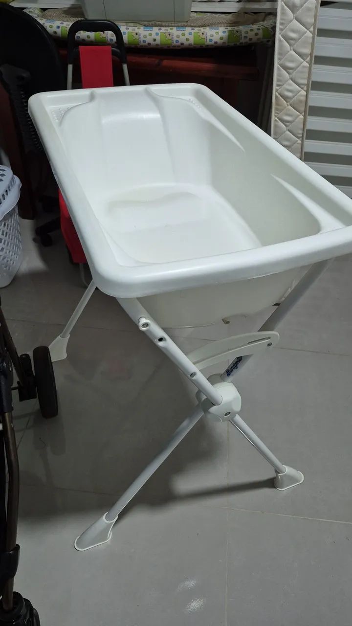 Kit bebe Carrinho, Banheira, Berço americano  - Foto 3