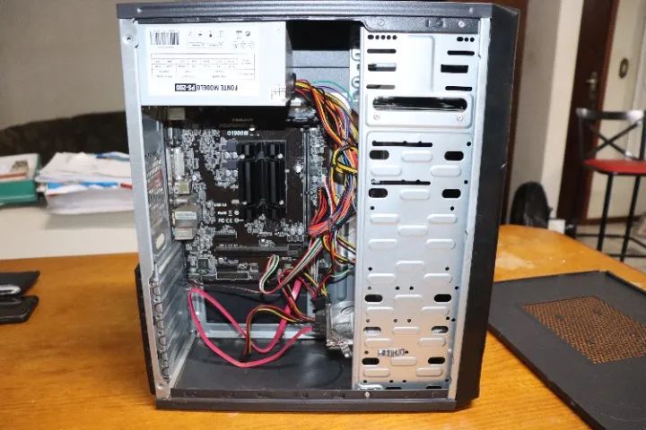 PC com Placa-Mãe ASRock Q1900M - Gabinete Multilaser - Foto 4