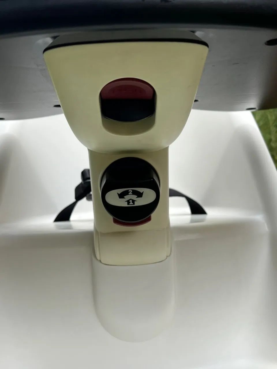 Cadeira alimentação baby Björn importada  - Foto 3