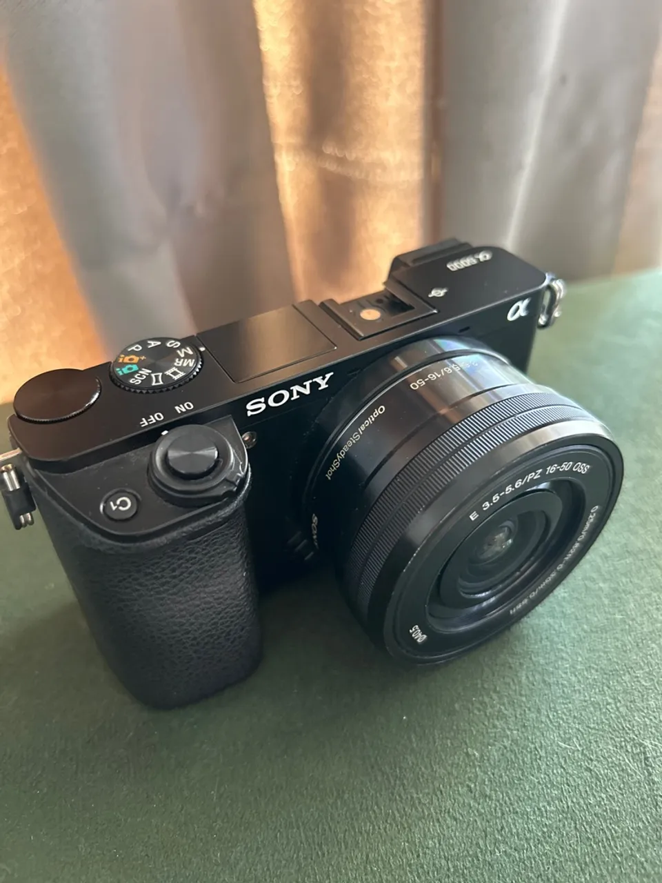 Sony A6000