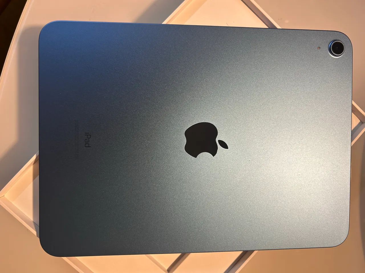 Apple iPad + Pencil - 10 Geração 2022 64gb Azul