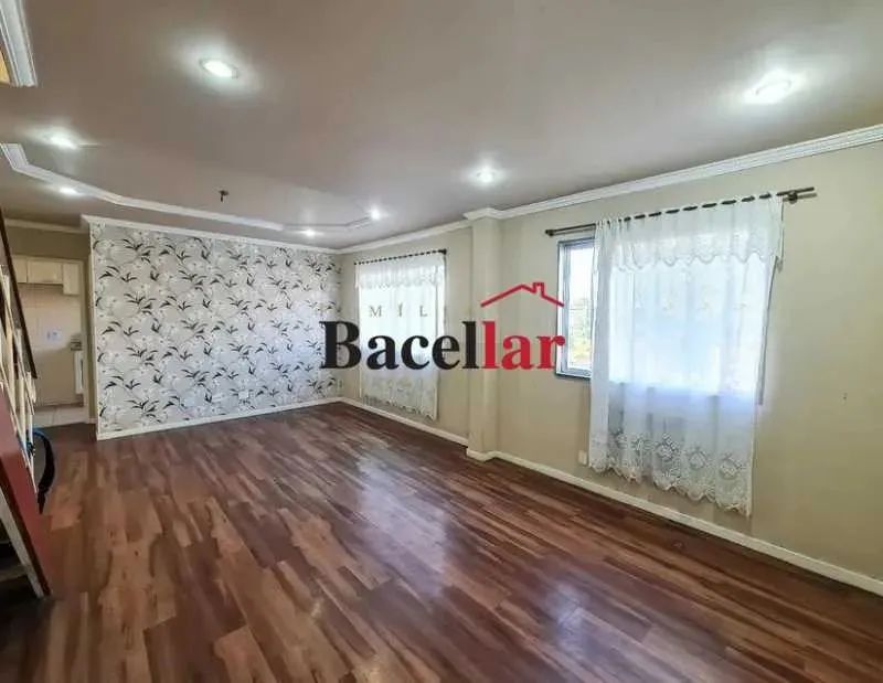 Cobertura duplex com 3 quartos e 2 vagas á venda no Cachambi!!!