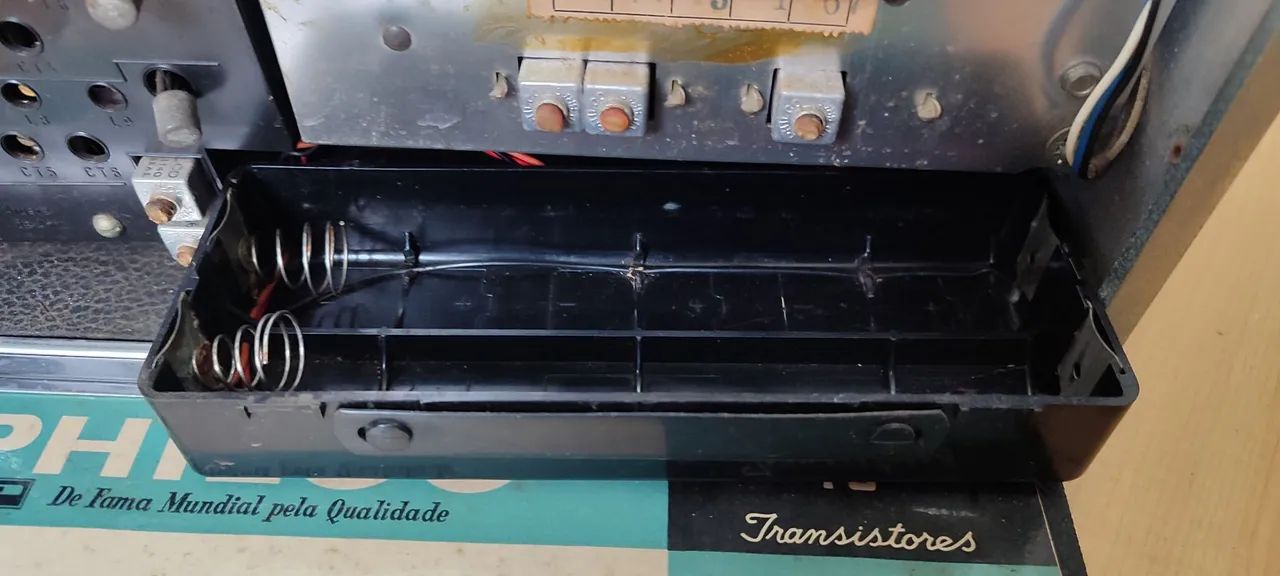 Rádio Philco Tranglobe (Ler Descrição) - Foto 5