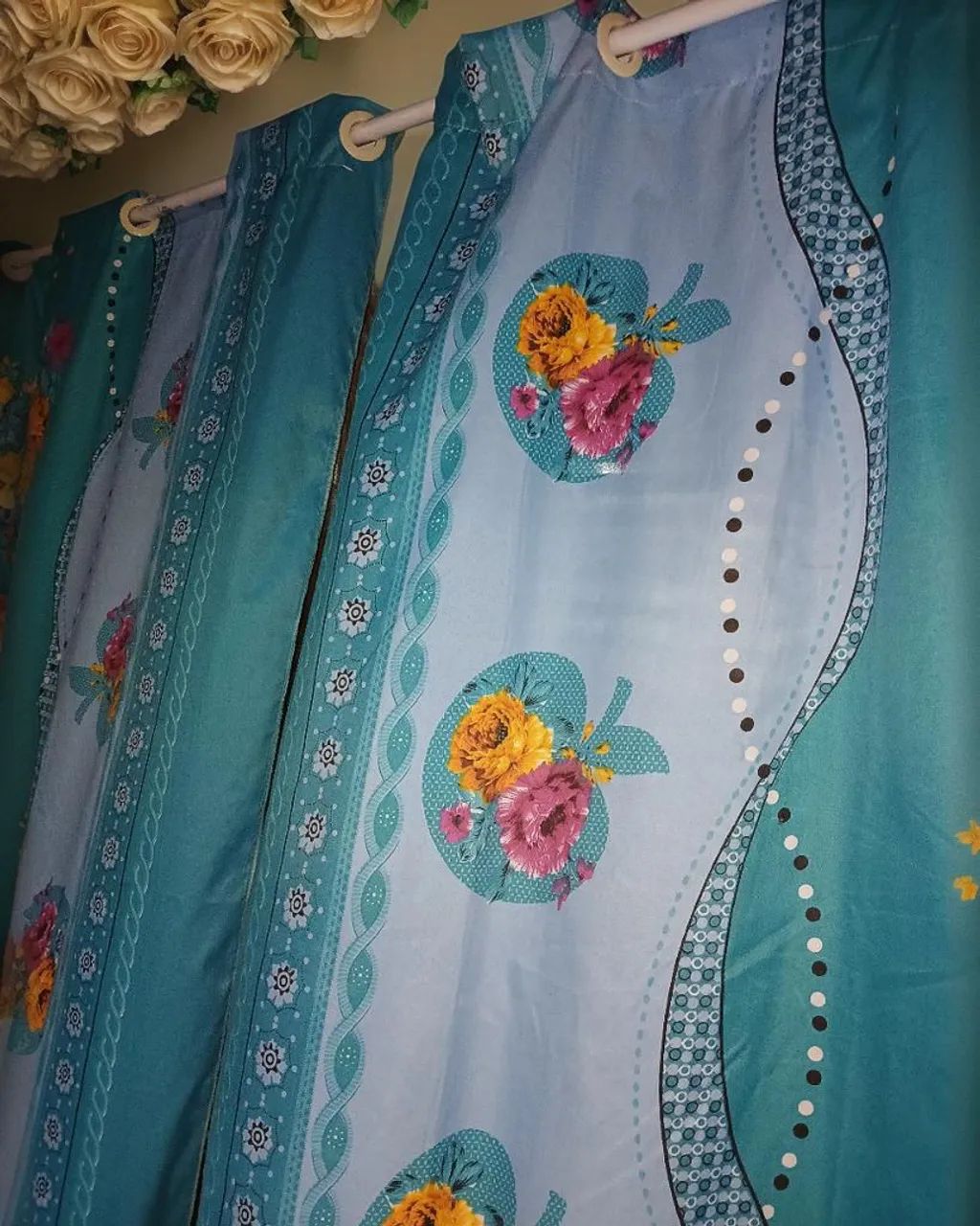 Cortinas varias estampas e varão  - Foto 4