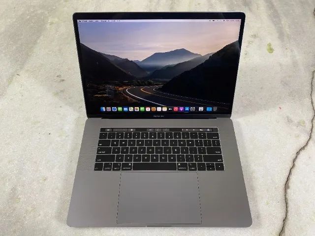 MACBOOK PRO 32 GB, 1TB SSD, 16 POLEGADAS, CORE i9, TOUCH BAR E TOUCH ID