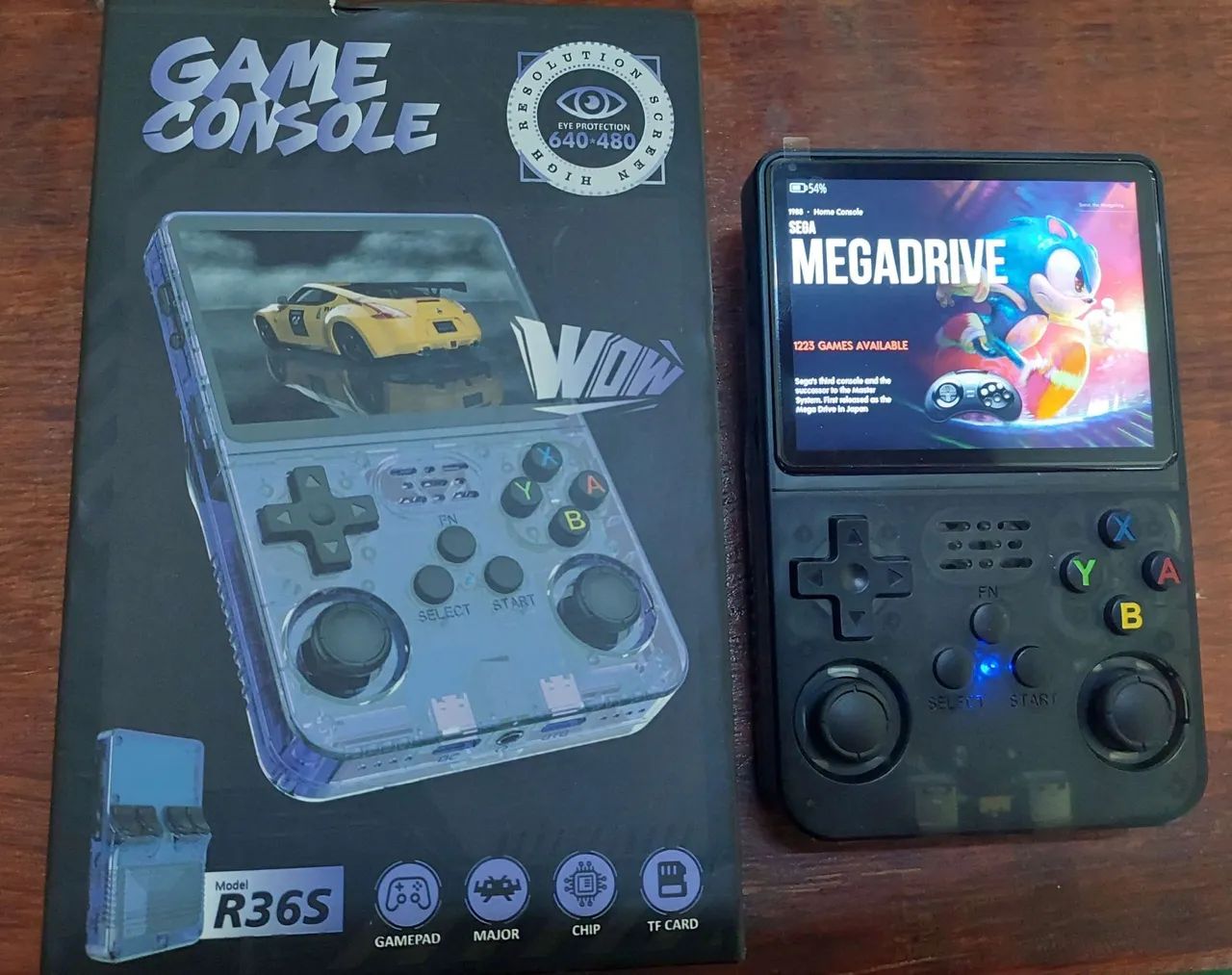 Vídeo Game Portátil R36s - 15000 Jogos (64gb) - Foto 3