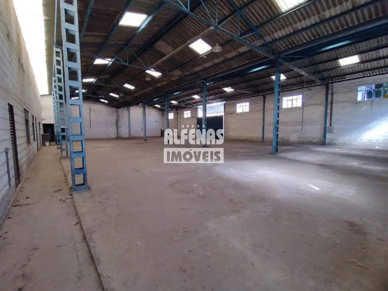 Galpão em local privilegiado no Cinco Contagem MG