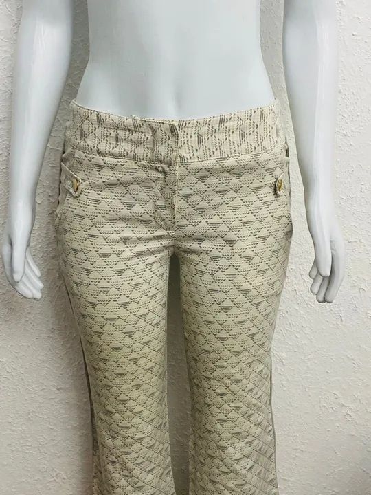 calça shoulder tamanho 36 bege estampado bom estado - Foto 4