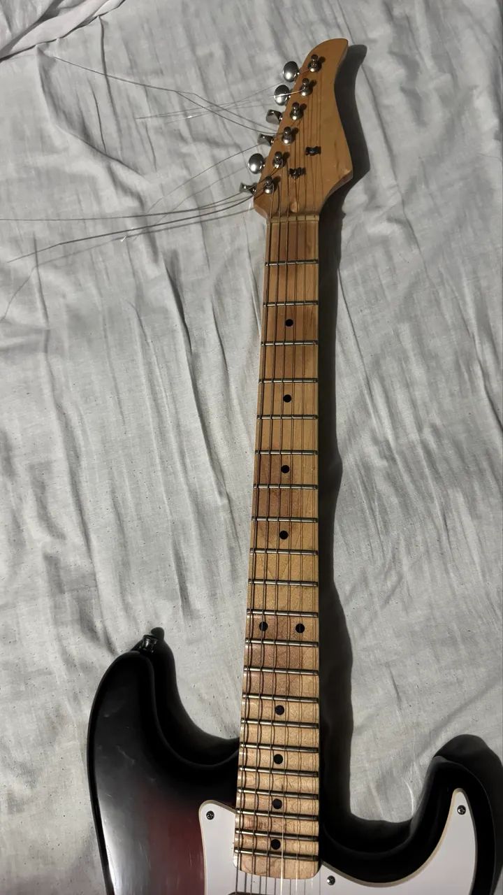 Guitarra Stratocaster SX Modificada - Foto 5