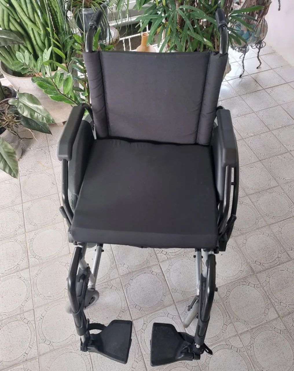 Cadeira de Rodas novíssima! - Foto 5