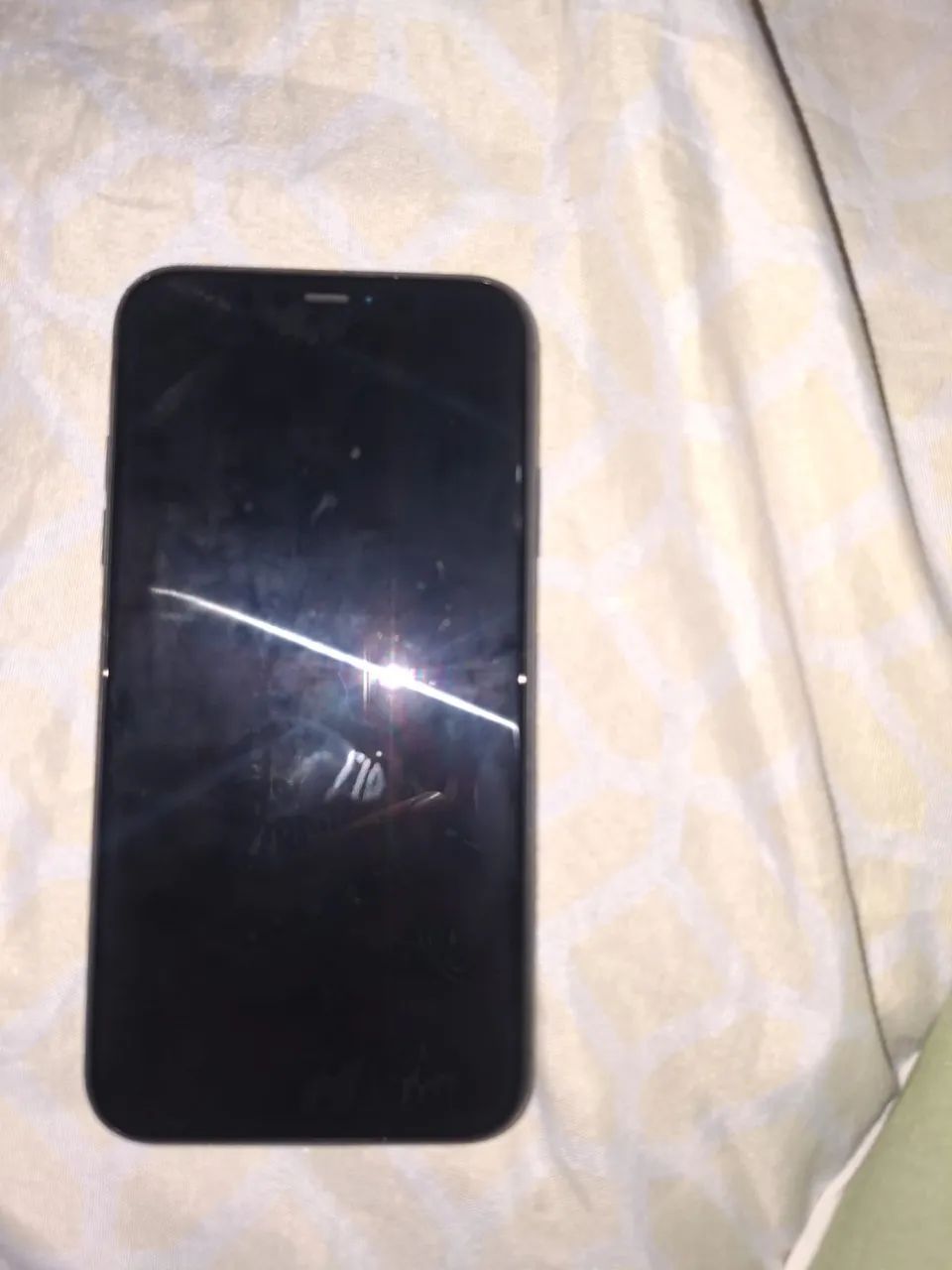 iPhone 11 64gb (sem Face ID)