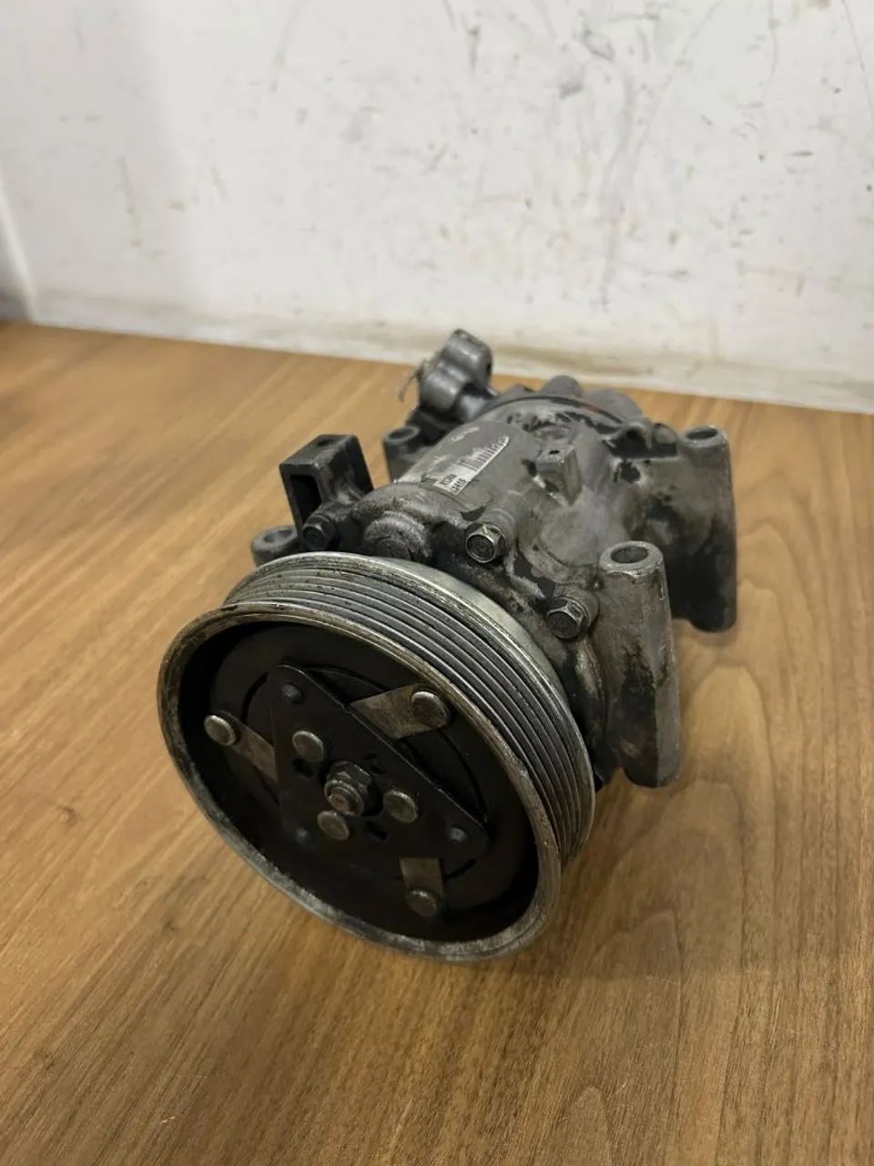 Compressor de ar. Clio 1.0 16v  - Foto 2