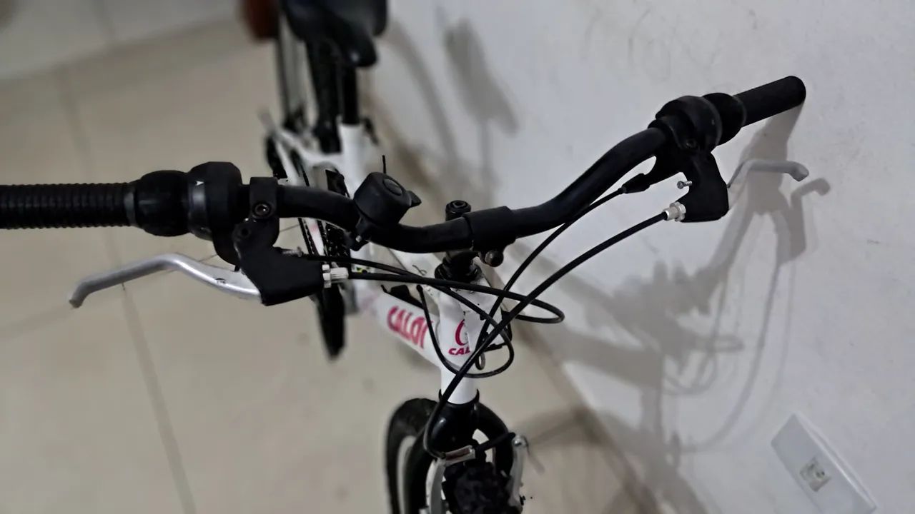 Bicicleta Aro 24 bem conservada vou pegar e andar - Foto 5