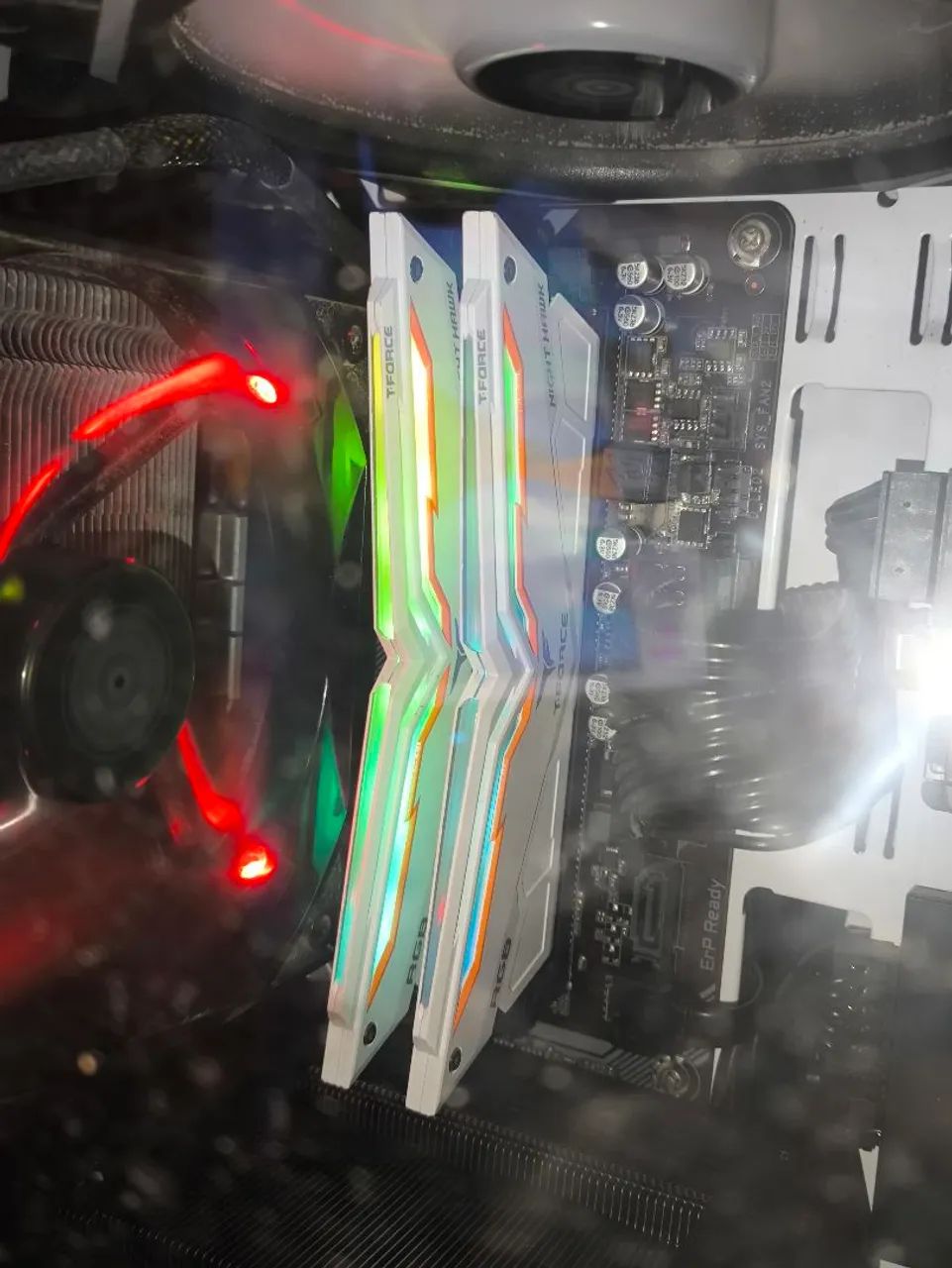 Troco memória RAM DDR4 2x8GB 3000MHz por 2x16GB - dou volta em dinheiro - Foto 2