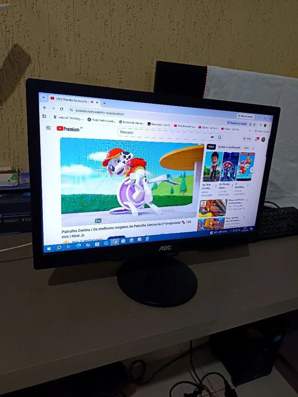 Monitor AOC de 19 polegadas 