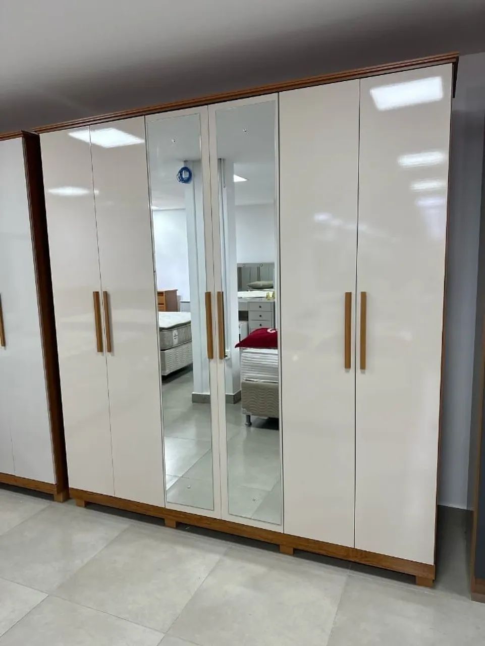 guarda roupa novo material mdf 