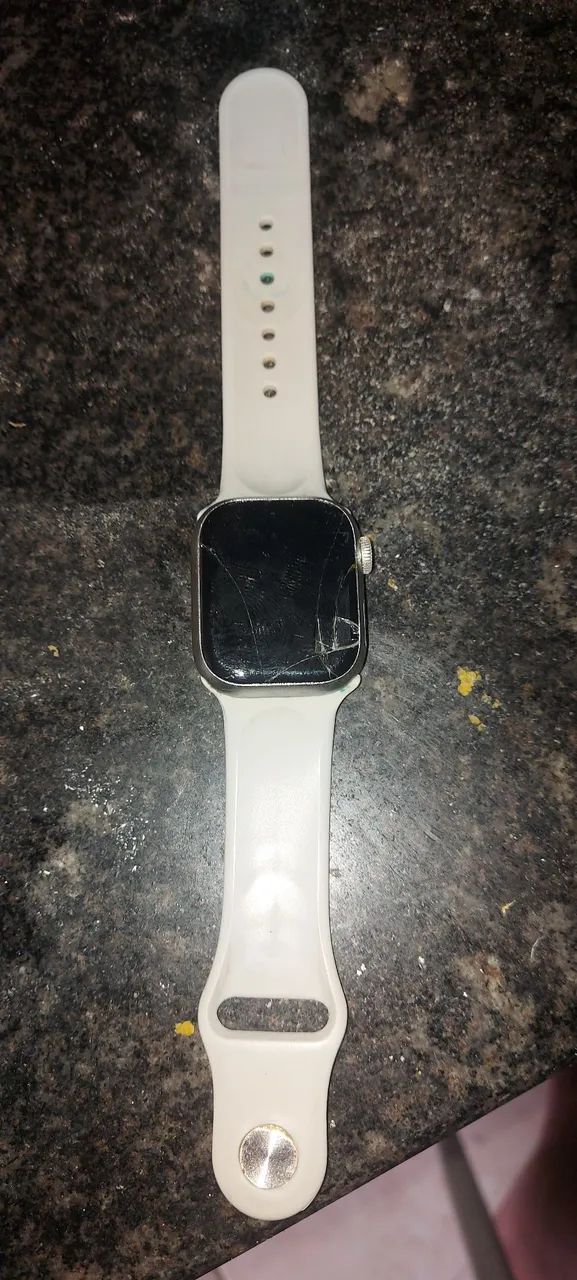 Vendo Smartwatch da Apple com caixa de alumínio com defeito