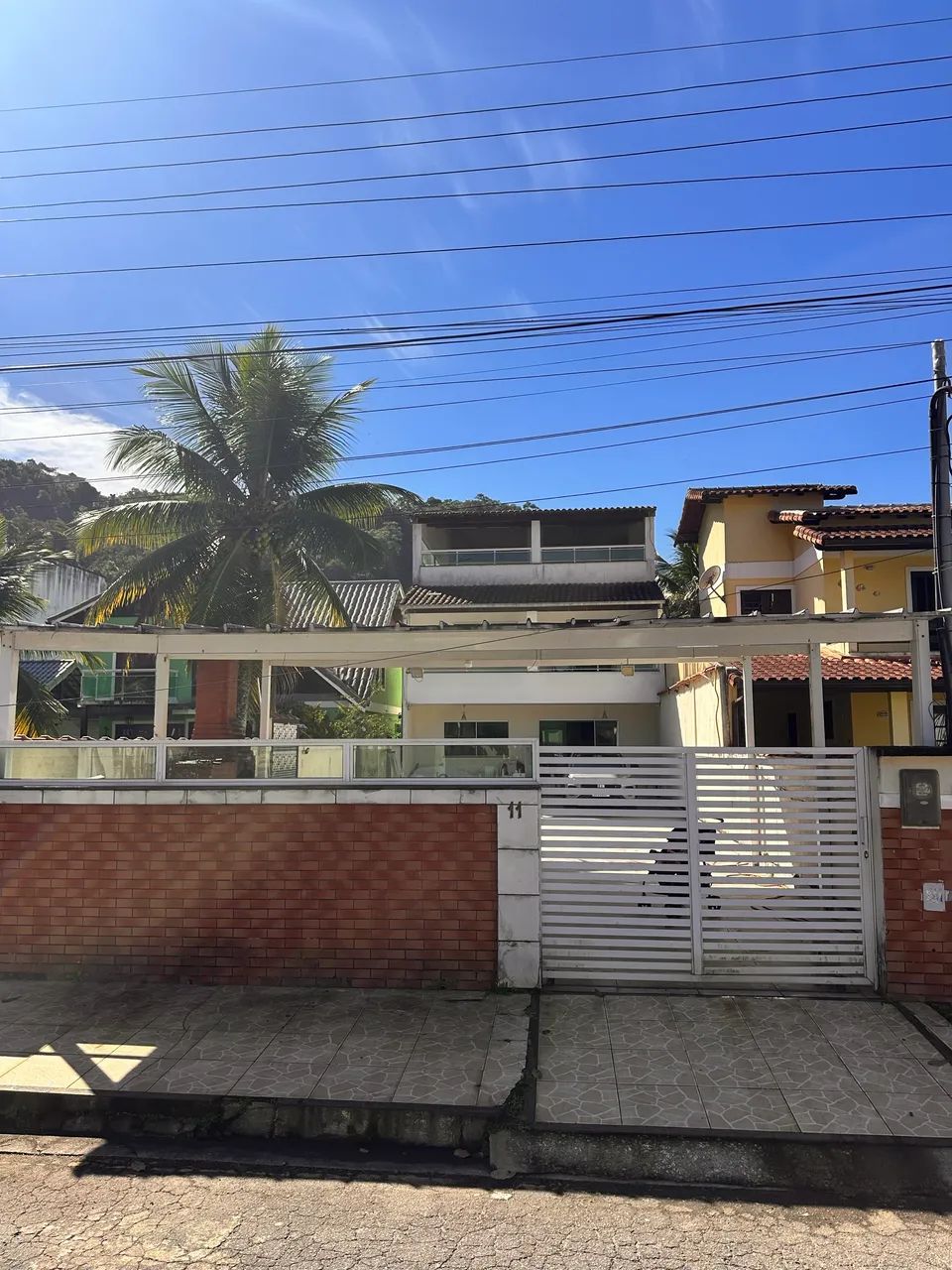 CASA MARAVILHOSA EM GARATUCAIA 