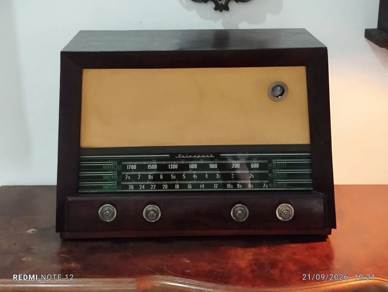 Rádio antigo valvulado Telespark 