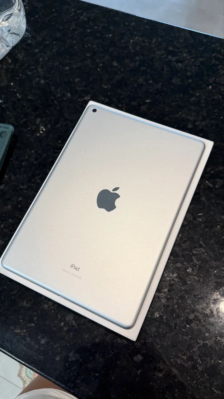 Ipad 8° geração 32g prata - Tablets e E-Readers - Vale Encantado