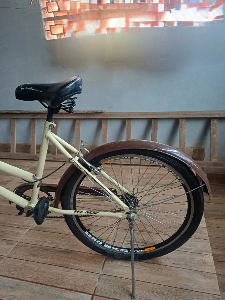 Bicicleta Feminina Aro 26 com Cestinha - Foto 2