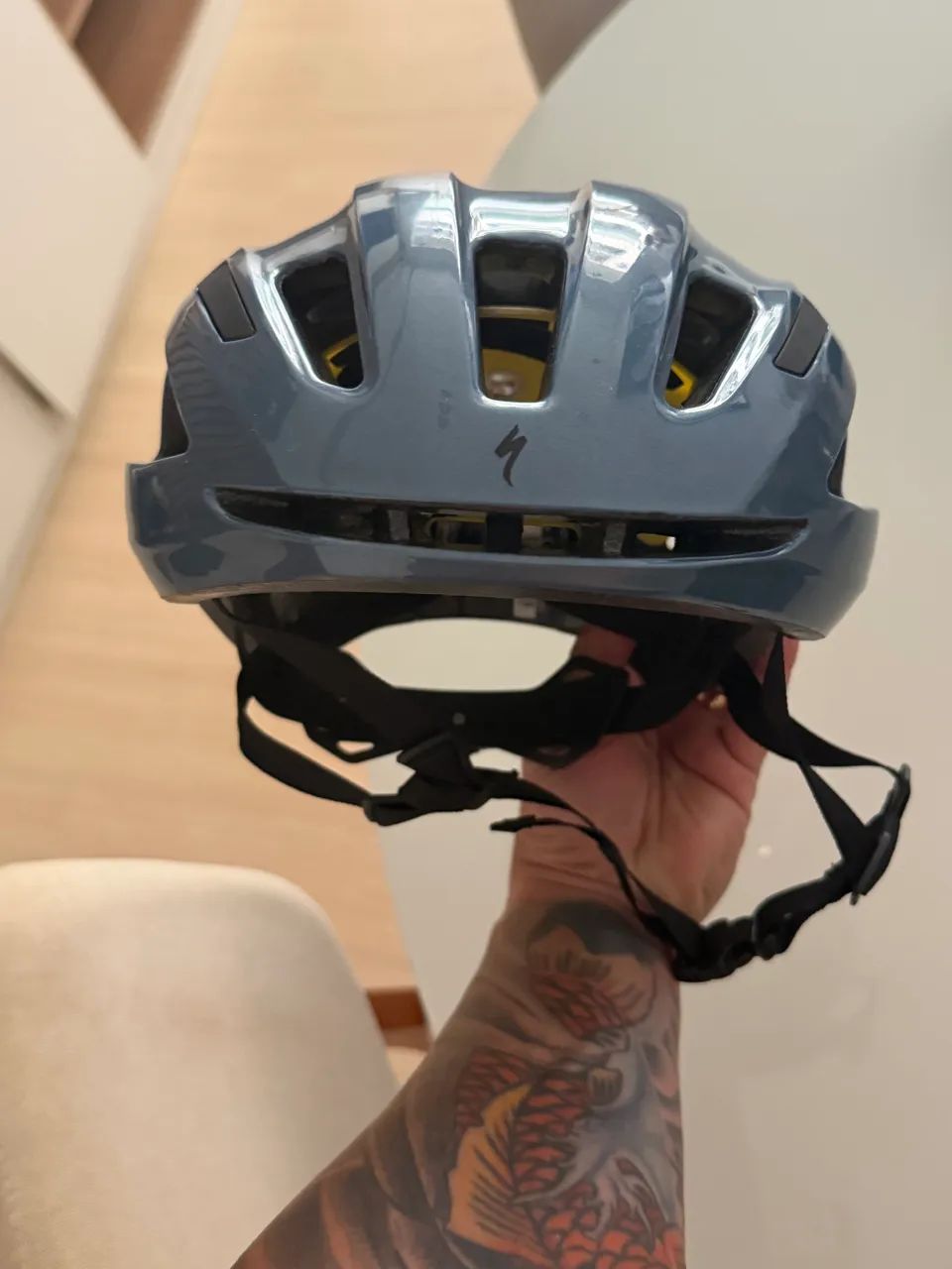 Capacete specialized 