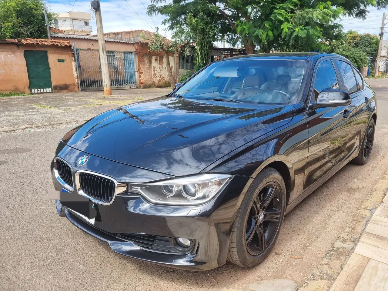 BMW 320I 2013