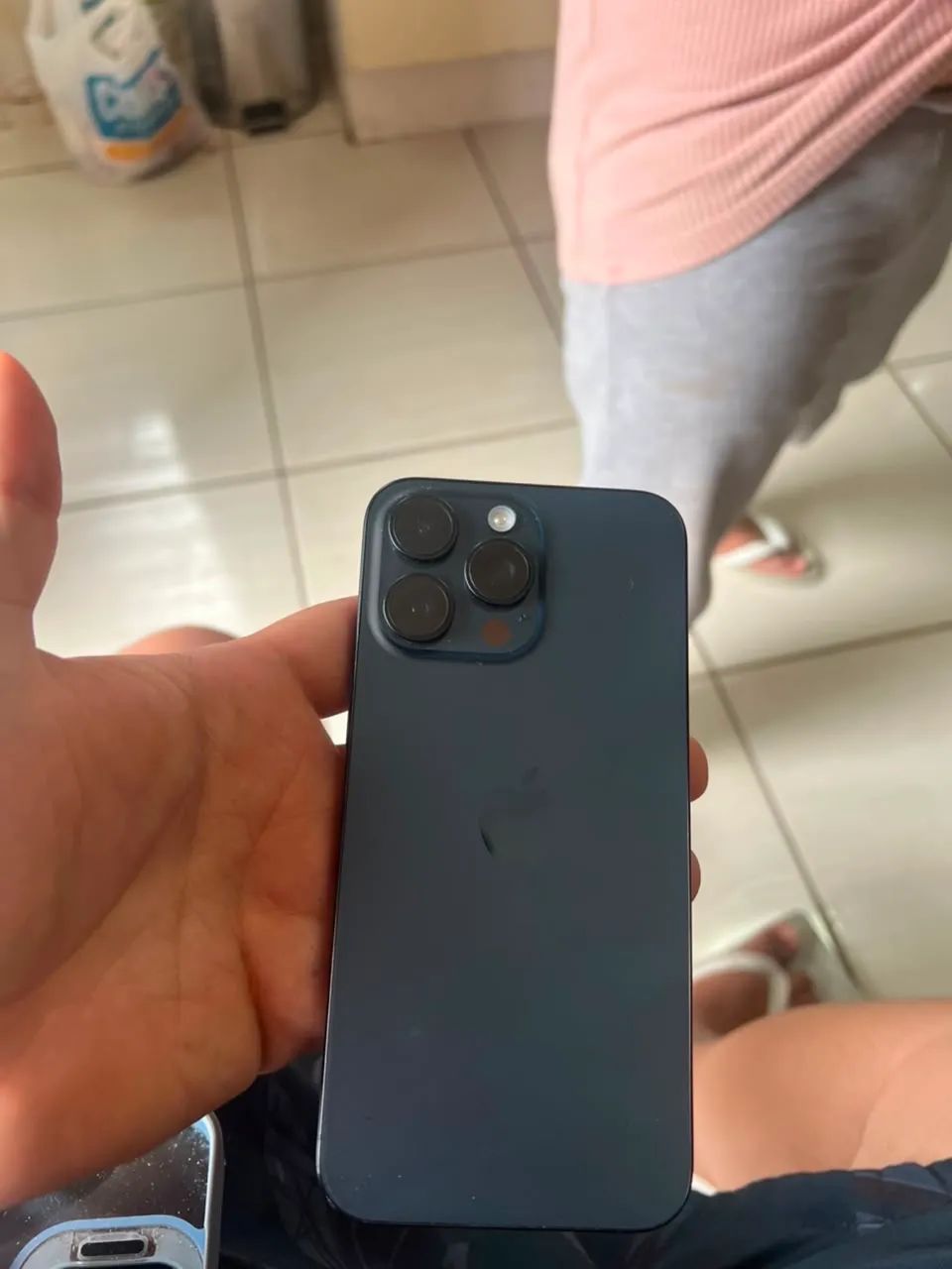 ? iPhone 15 Pro Max 256 GB - Impecável - Foto 2
