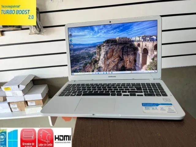 Notebook Samsung 350x Core I3 4 de Ram ddr SSd de 120 Tela Slim 15.6 Polegadas