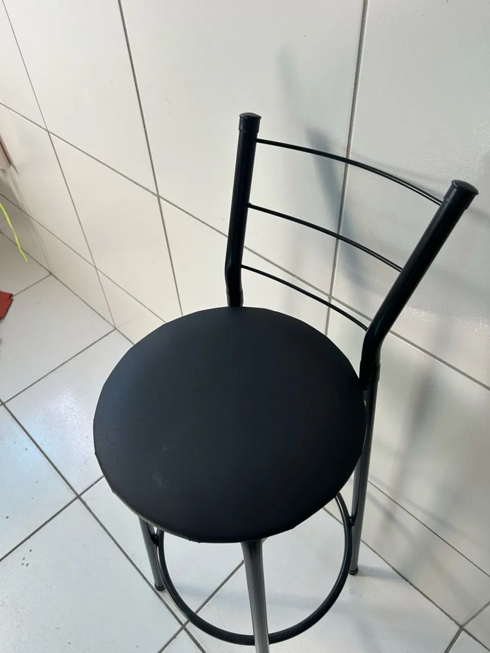 Vendo essa banqueta nova  - Foto 4
