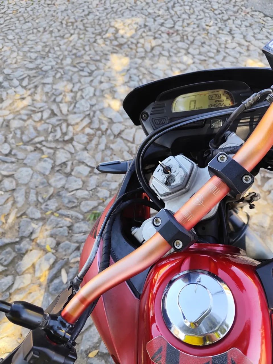 Vendo XRE 300  - Foto 4