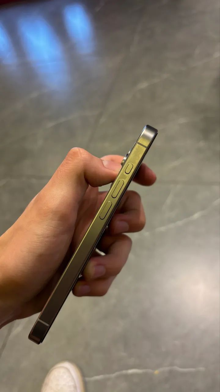 iPhone 15 pro 128gb titânio natural  - Foto 3