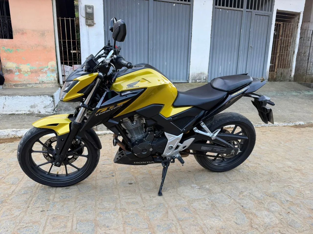 CB Twister 2024 - Foto 3