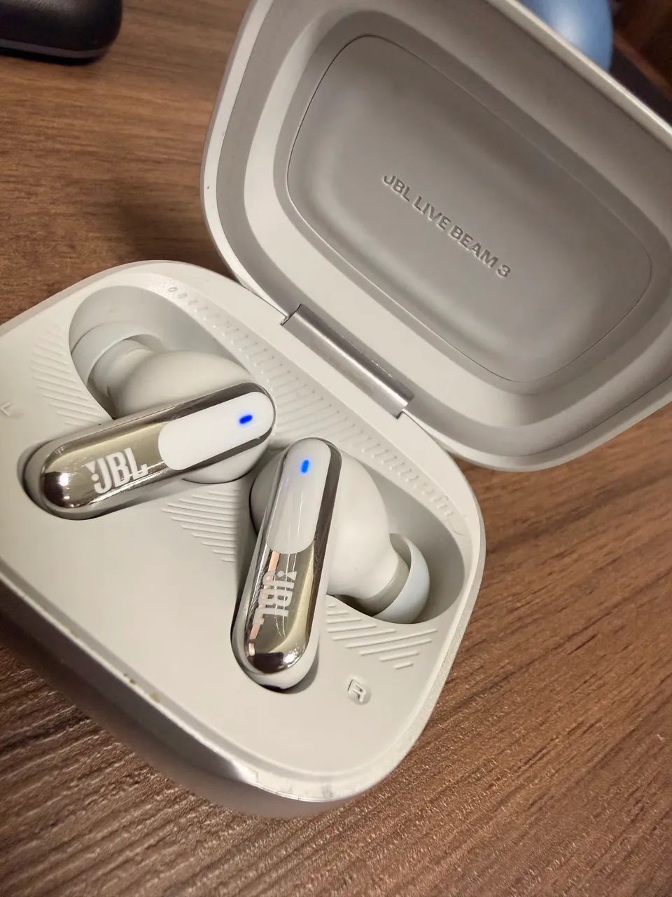 JBL Live Beam 3