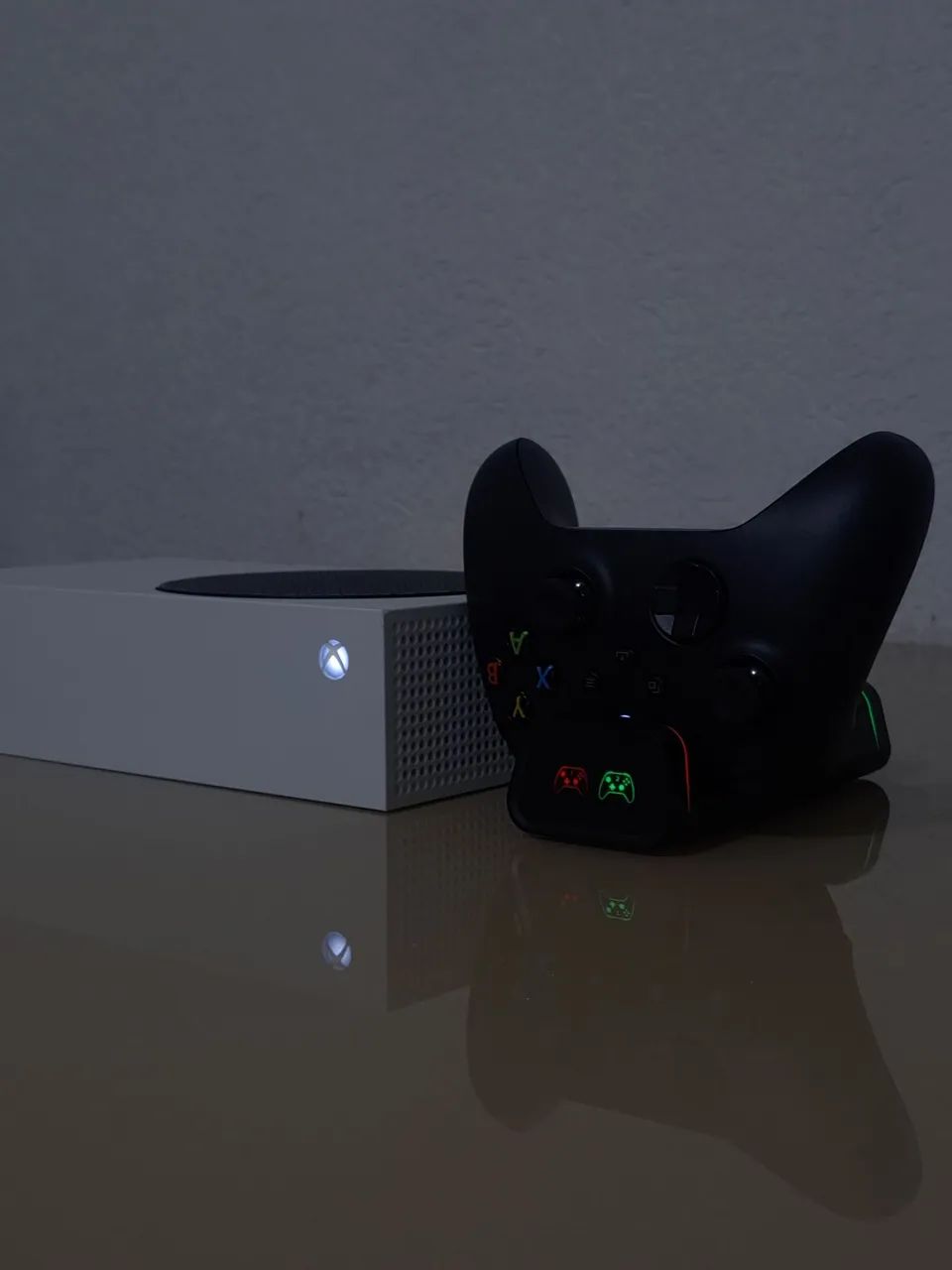 XBOX SERIES S COM BASE CARREGADORA - Foto 2