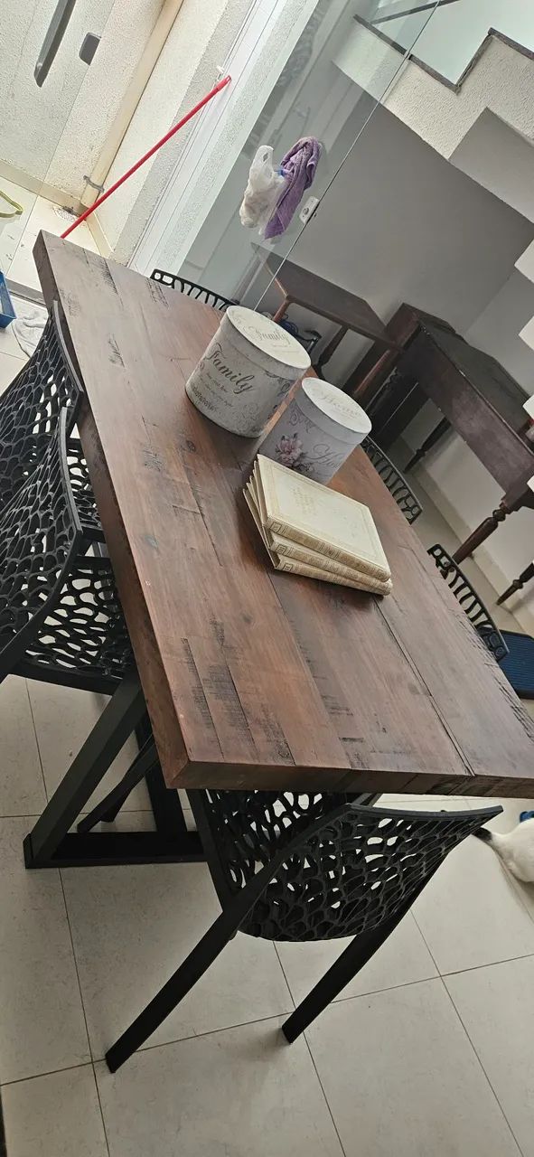 Mesa 6 lugares sem cadeiras 