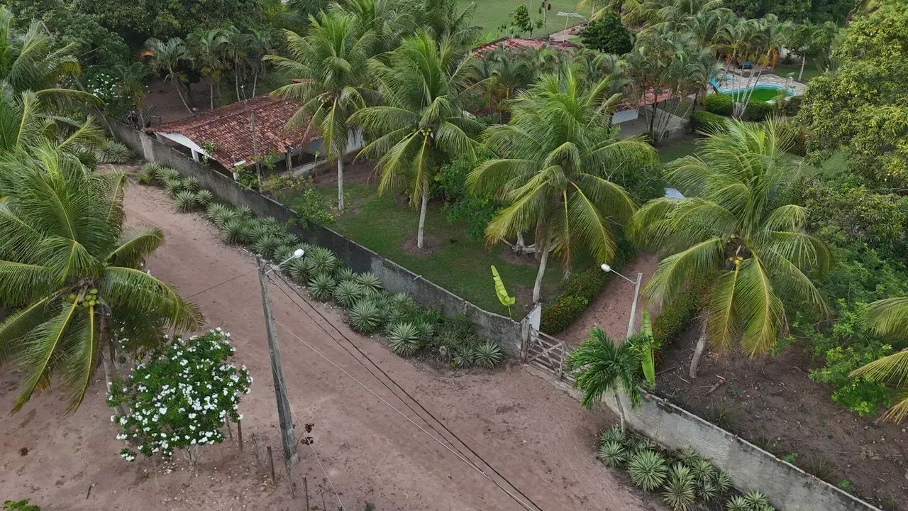 chácara com 1 hectares pertinho da lagoa de Bonfim bem estruturada e  murada - Foto 2