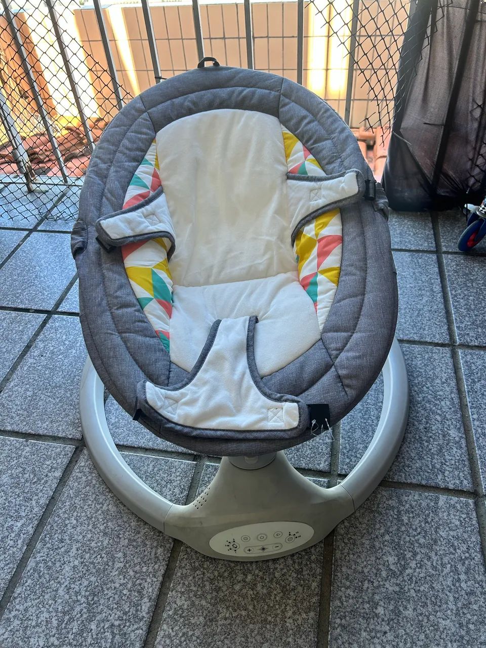 Vendo coisas para bebê 