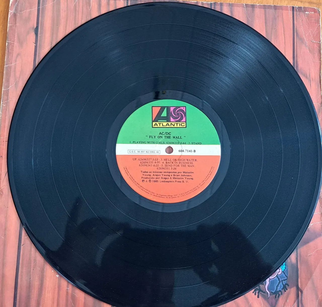 LP VINIL AC/DC - FLY ON THE WALL - Foto 3