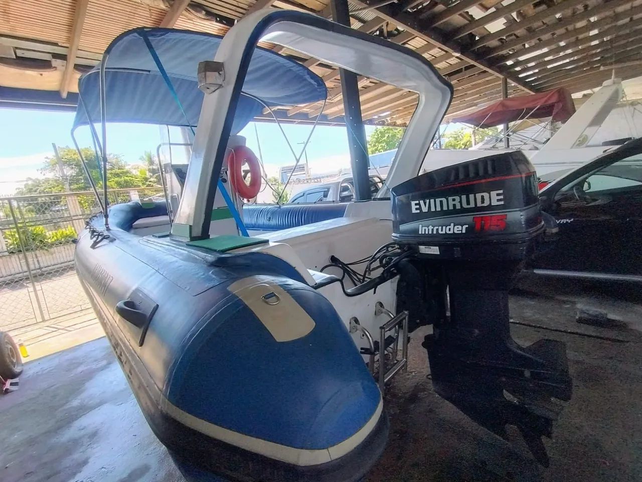 Lindo bote SR 550 bom estado com motor 115 hp - Foto 3
