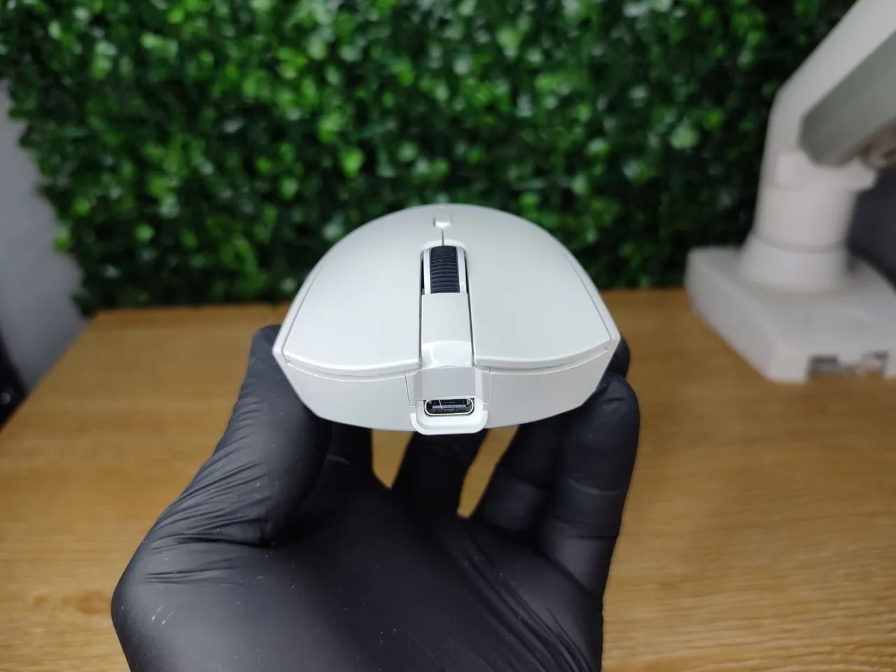 Mouse Gamer RS7 Sem Fio Bluetooth + Wireless 2.4 GHz - Foto 2