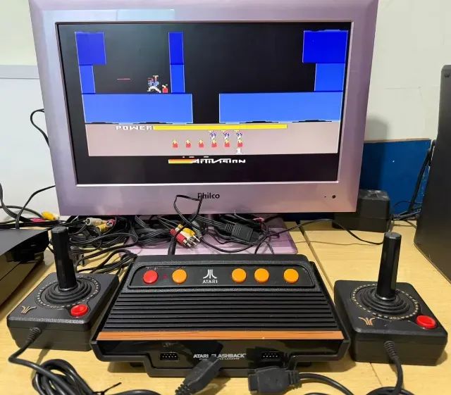 Console Atari Flashback 8 + 105 Jogos Clássicos +2 Controles na Caixa Completo 