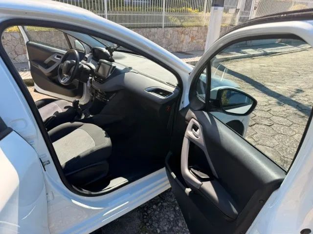 Peugeot 208 Active Pack 1.2 Flex 12V 5P Mec. 2017 - Foto 3