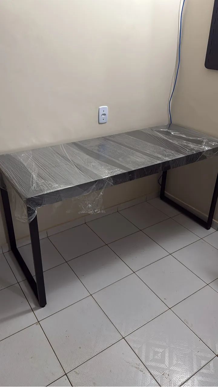 Mesa estilo industrial sob medida