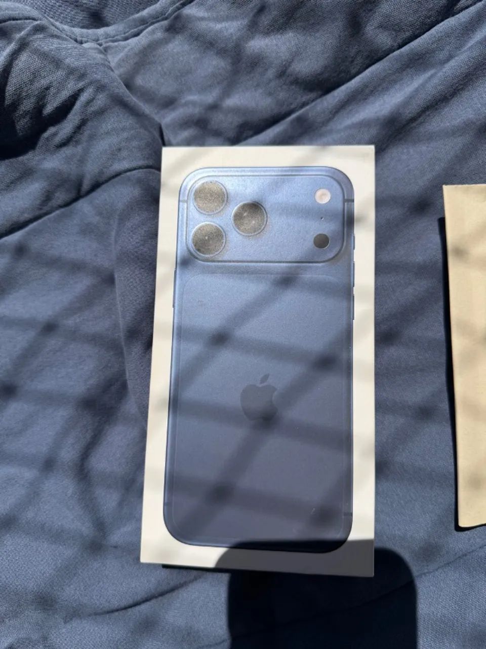 vendo iphone 17 Pro Max azul - Foto 2